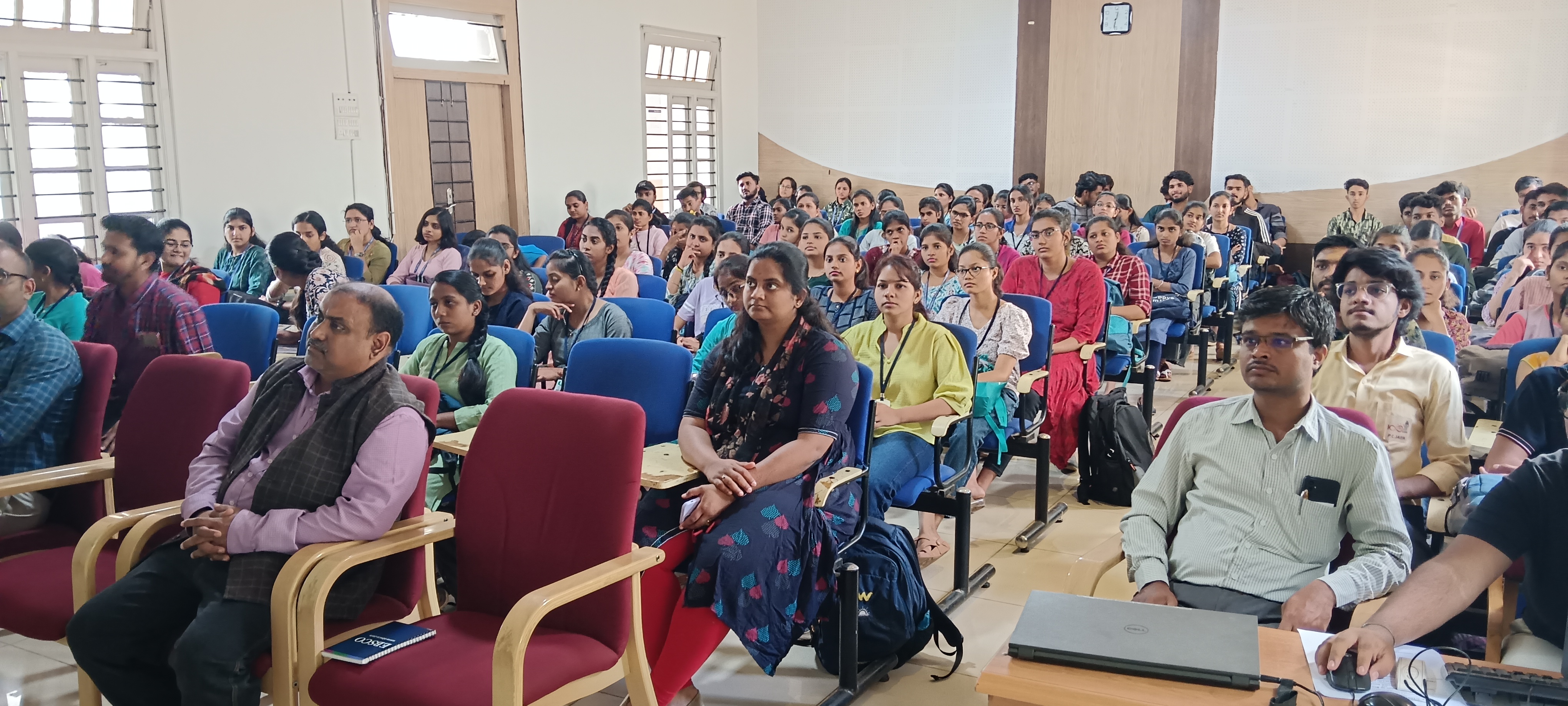 Special Seminar photo 4