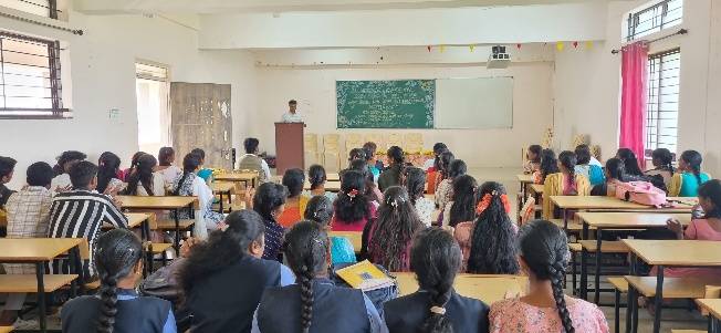 Special Lecture at Government First Grade College (GFGC) Annigeri photo 3