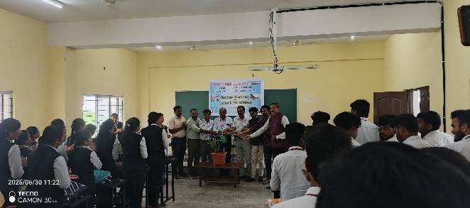One-Day Workshop on Research Methods and Hands-on Excel Training for Data Analysis photo 4