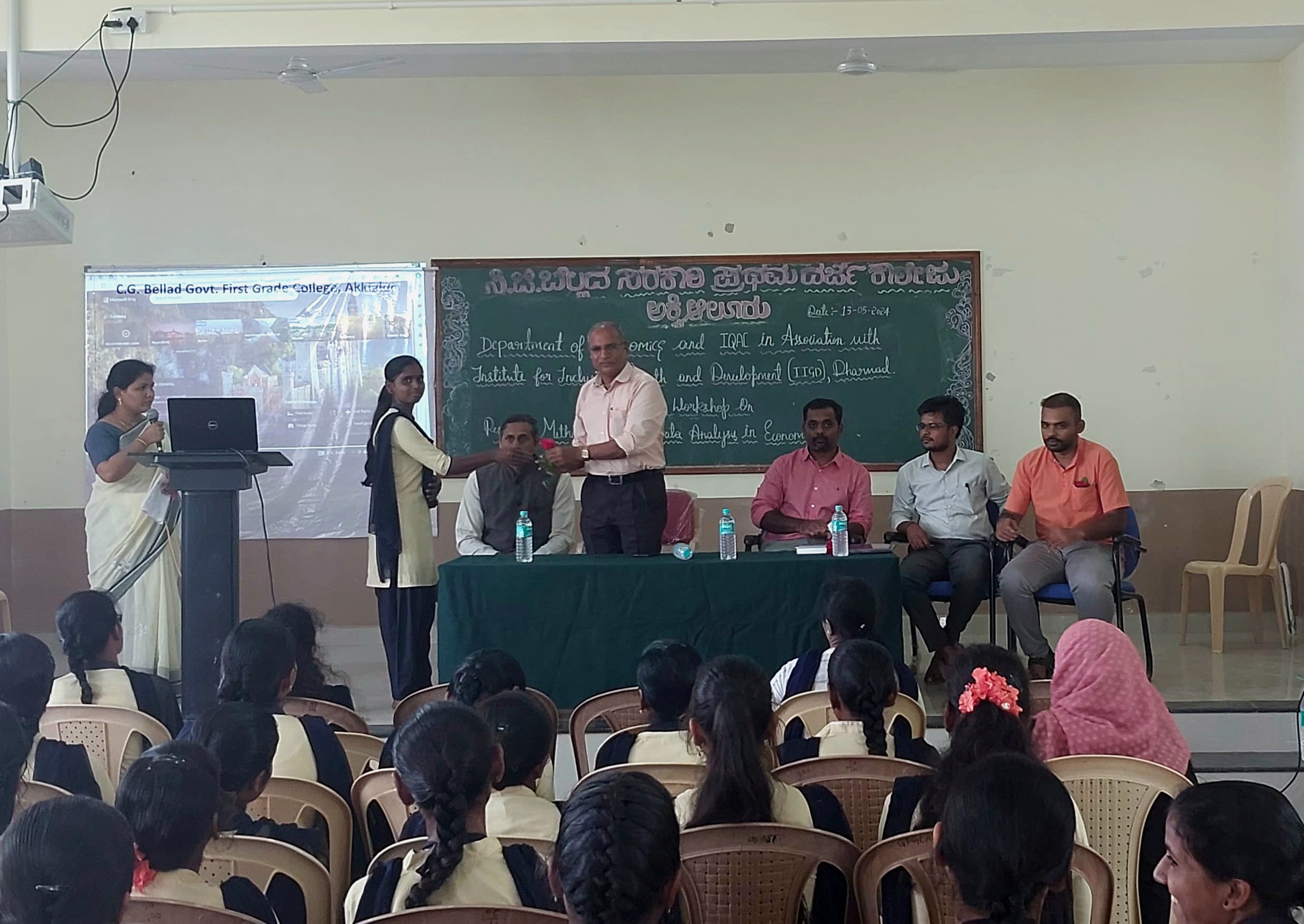 Workshop on Research Methodology and Data Analysis at Akkialur photo 1